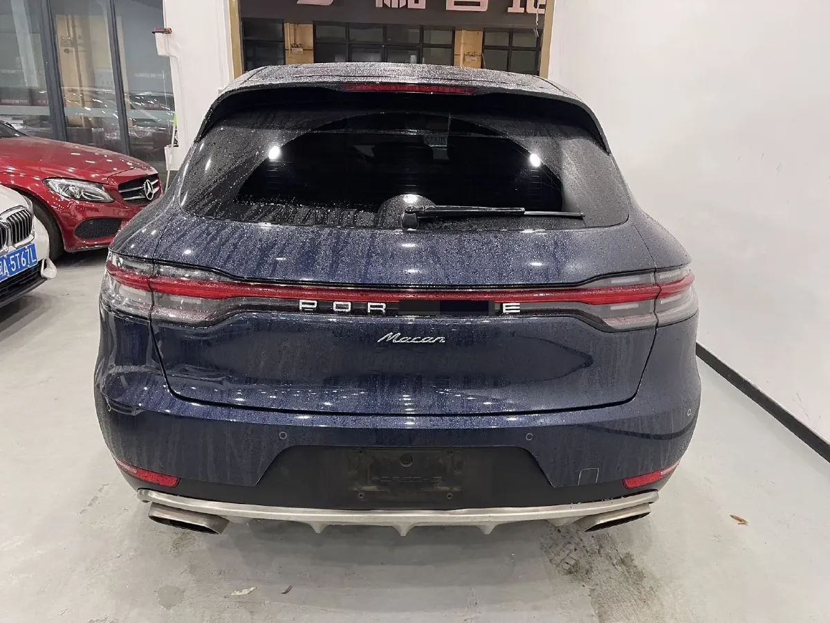 2018 Porsche Macan 2.0T 252HP L4 7DCT,autocango,china used car exporter,china ev exporter,chinese used car exporter,chinese used ev exporter