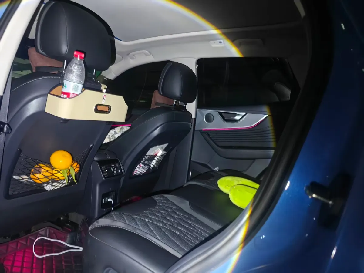 2023 HongQi HS5 2.0T 252HP L4 8AT,autocango,china used car exporter,china ev exporter,chinese used car exporter,chinese used ev exporter