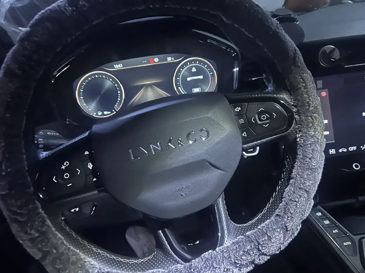 2021 LYNK&CO 01 2.0T 254HP L4 8AT,autocango,china used car exporter,china ev exporter,chinese used car exporter,chinese used ev exporter