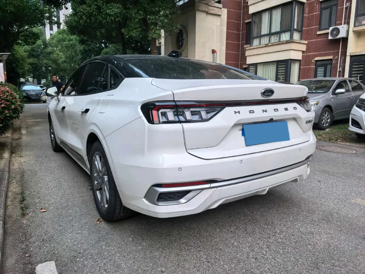2023 Ford Mondeo 2.0T 254HP L4 8AT,autocango,china used car exporter,china ev exporter,chinese used car exporter,chinese used ev exporter