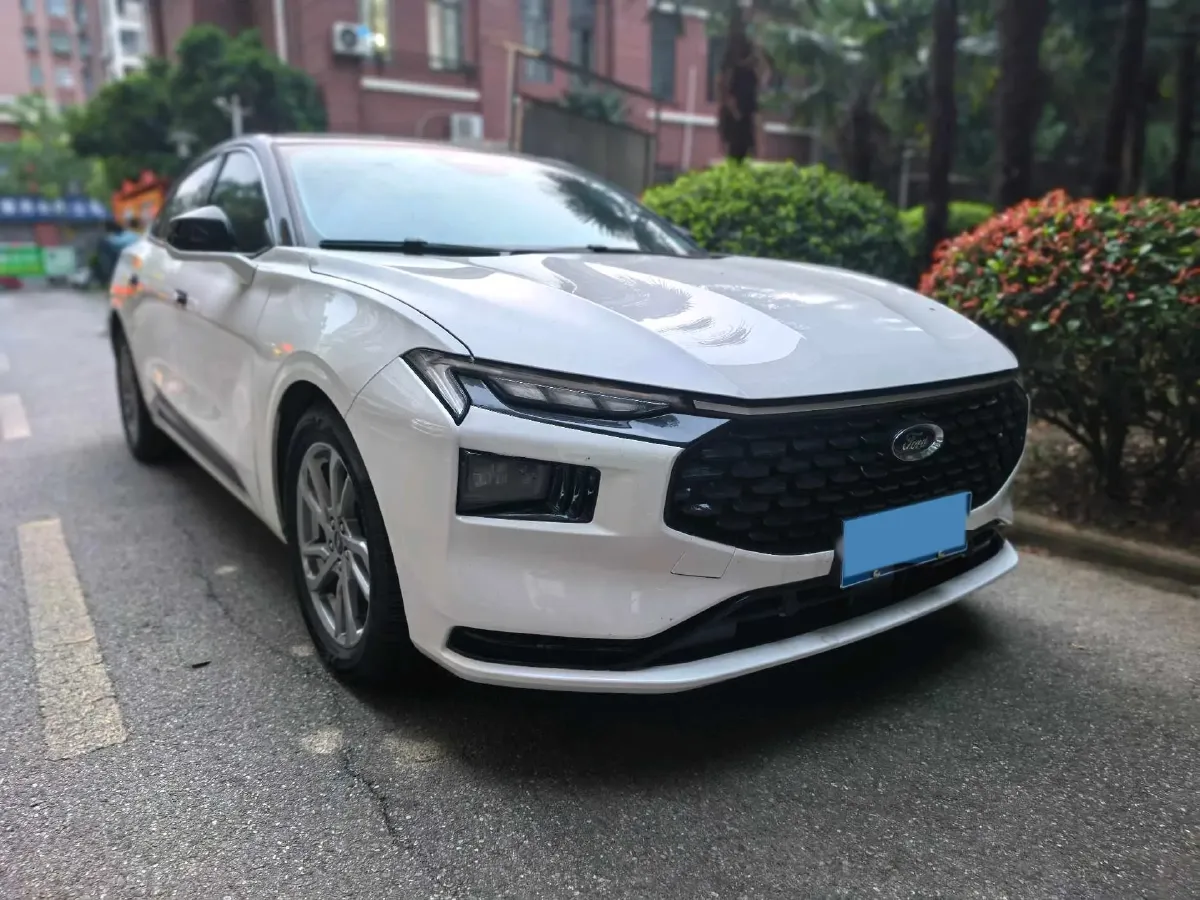 2023 Ford Mondeo 2.0T 254HP L4 8AT,autocango,china used car exporter,china ev exporter,chinese used car exporter,chinese used ev exporter