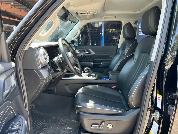 2021 Tank 300 2.0T 227HP L4 8AT,autocango,china used car exporter,china ev exporter,chinese used car exporter,chinese used ev exporter