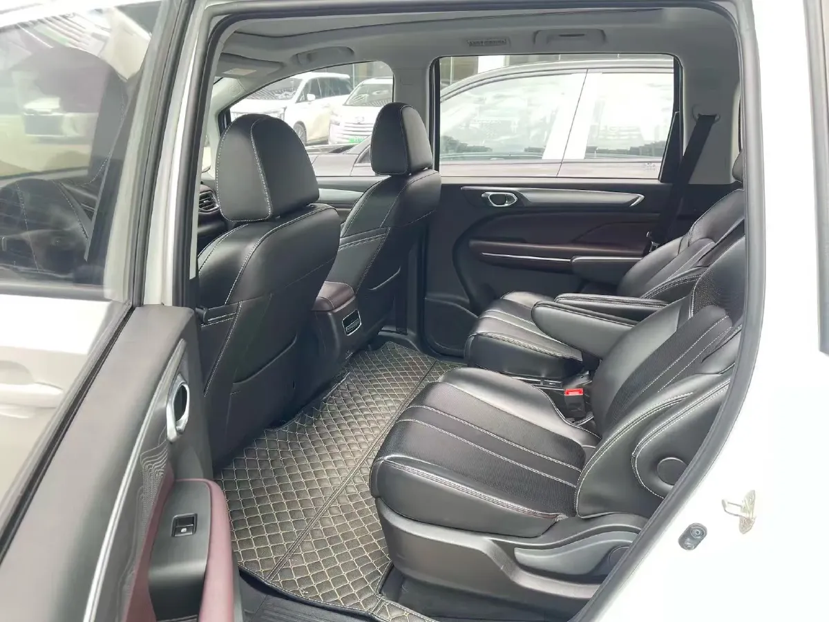 2023 GAC Trumpchi M6 1.5T 177HP L4 7DCT,autocango,china used car exporter,china ev exporter,chinese used car exporter,chinese used ev exporter