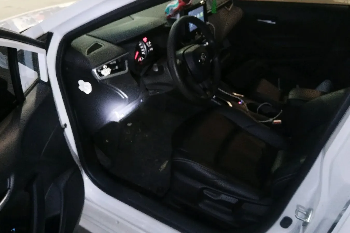 2022 Toyota Levin 1.5L 121HP L3 CVT,autocango,china used car exporter,china ev exporter,chinese used car exporter,chinese used ev exporter