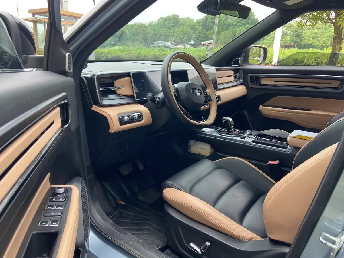 2020 Geely ICON 1.5T 177HP L3 7DCT,autocango,china used car exporter,china ev exporter,chinese used car exporter,chinese used ev exporter