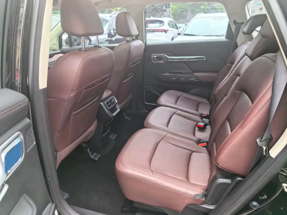 2022 Geely Okavango 1.8T 184HP L4 7DCT,autocango,china used car exporter,china ev exporter,chinese used car exporter,chinese used ev exporter