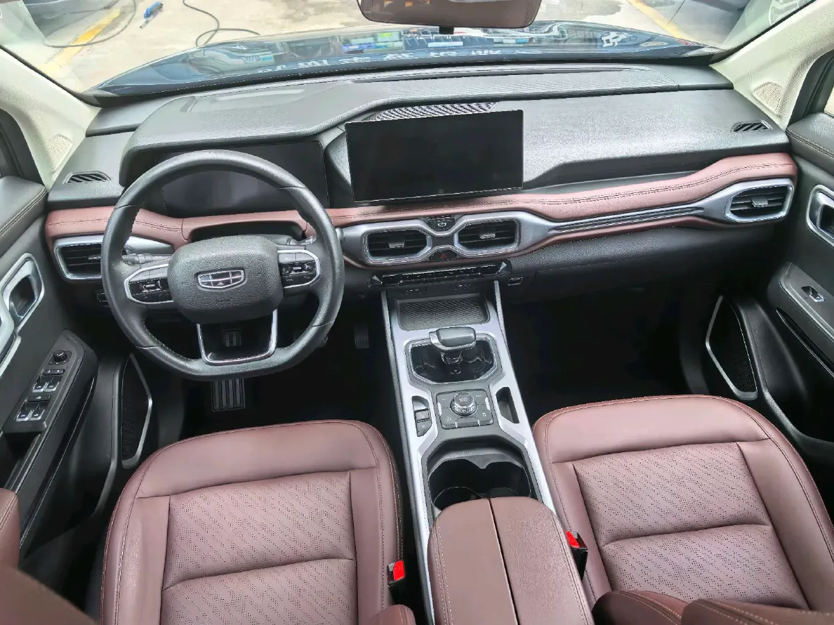 2022 Geely Okavango 1.8T 184HP L4 7DCT,autocango,china used car exporter,china ev exporter,chinese used car exporter,chinese used ev exporter