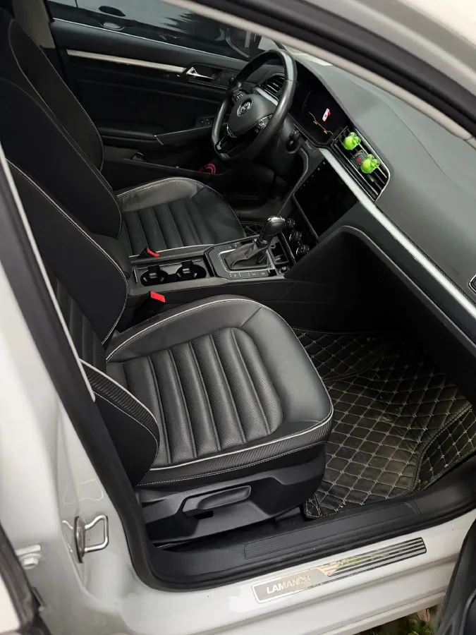 2019 Volkswagen Tayron 2.0T 186HP L4 7DCT,autocango,china used car exporter,china ev exporter,chinese used car exporter,chinese used ev exporter