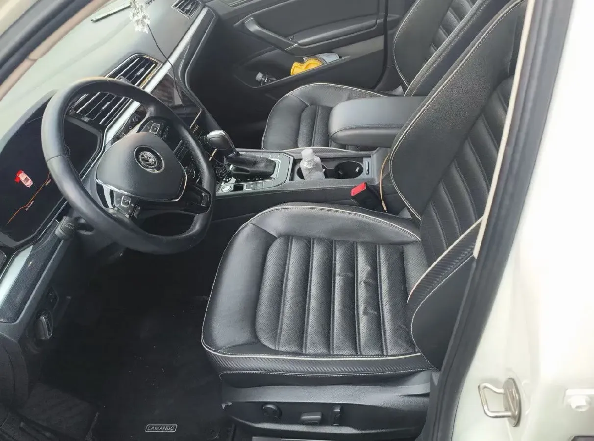 2019 Volkswagen Tayron 2.0T 186HP L4 7DCT,autocango,china used car exporter,china ev exporter,chinese used car exporter,chinese used ev exporter