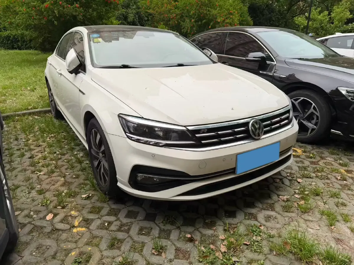 2019 Volkswagen Tayron 2.0T 186HP L4 7DCT,autocango,china used car exporter,china ev exporter,chinese used car exporter,chinese used ev exporter