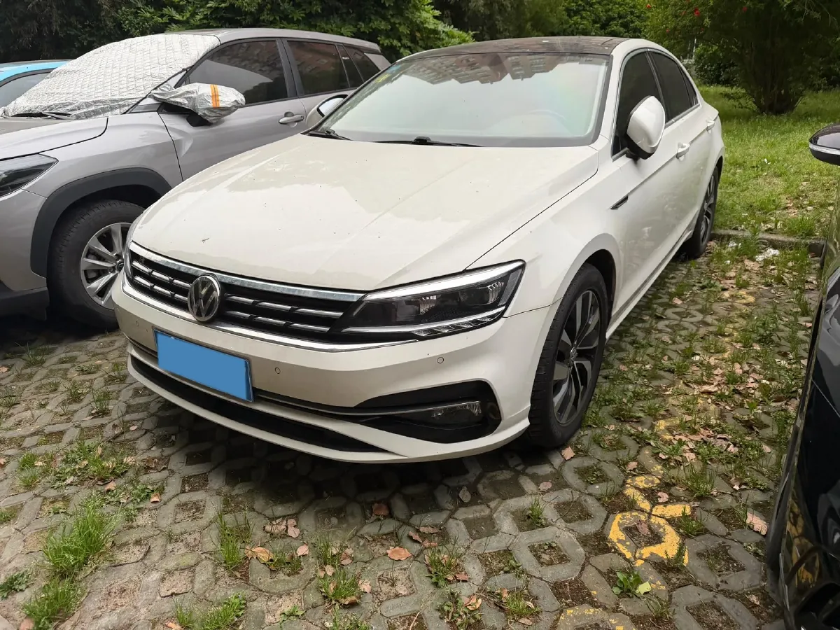 2019 Volkswagen Tayron 2.0T 186HP L4 7DCT,autocango,china used car exporter,china ev exporter,chinese used car exporter,chinese used ev exporter