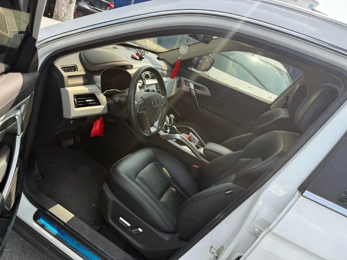 2020 Roewe i6 1.5T 169HP L4 7DCT,autocango,china used car exporter,china ev exporter,chinese used car exporter,chinese used ev exporter