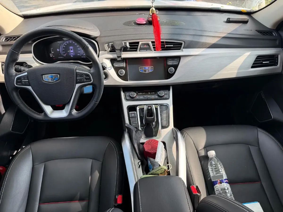 2020 Roewe i6 1.5T 169HP L4 7DCT,autocango,china used car exporter,china ev exporter,chinese used car exporter,chinese used ev exporter