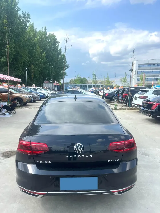 2020 Volkswagen Magotan 2.0T 186HP L4 7DCT,autocango,china used car exporter,china ev exporter,chinese used car exporter,chinese used ev exporter