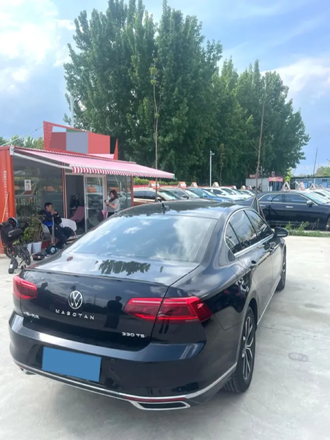 2020 Volkswagen Magotan 2.0T 186HP L4 7DCT,autocango,china used car exporter,china ev exporter,chinese used car exporter,chinese used ev exporter