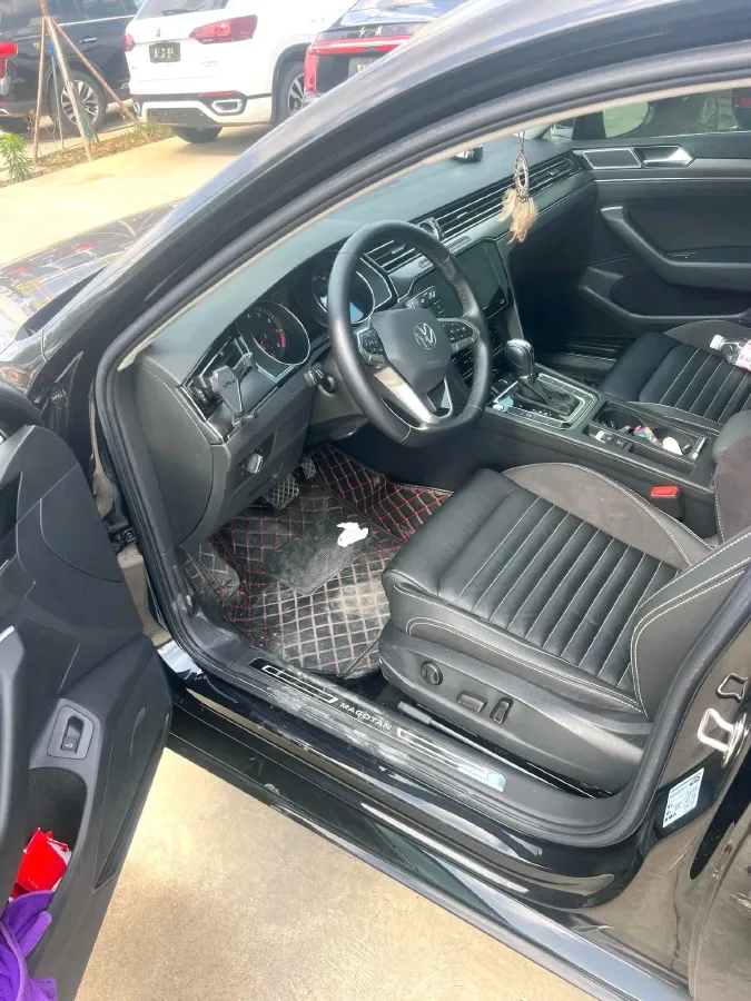 2020 Volkswagen Magotan 2.0T 186HP L4 7DCT,autocango,china used car exporter,china ev exporter,chinese used car exporter,chinese used ev exporter