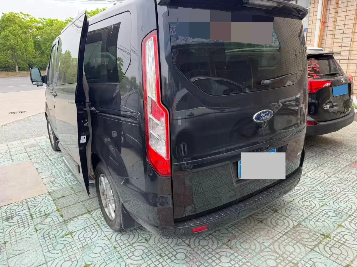 2016 Ford Tourneo 2.0T 203HP L4 5MT,autocango,china used car exporter,china ev exporter,chinese used car exporter,chinese used ev exporter