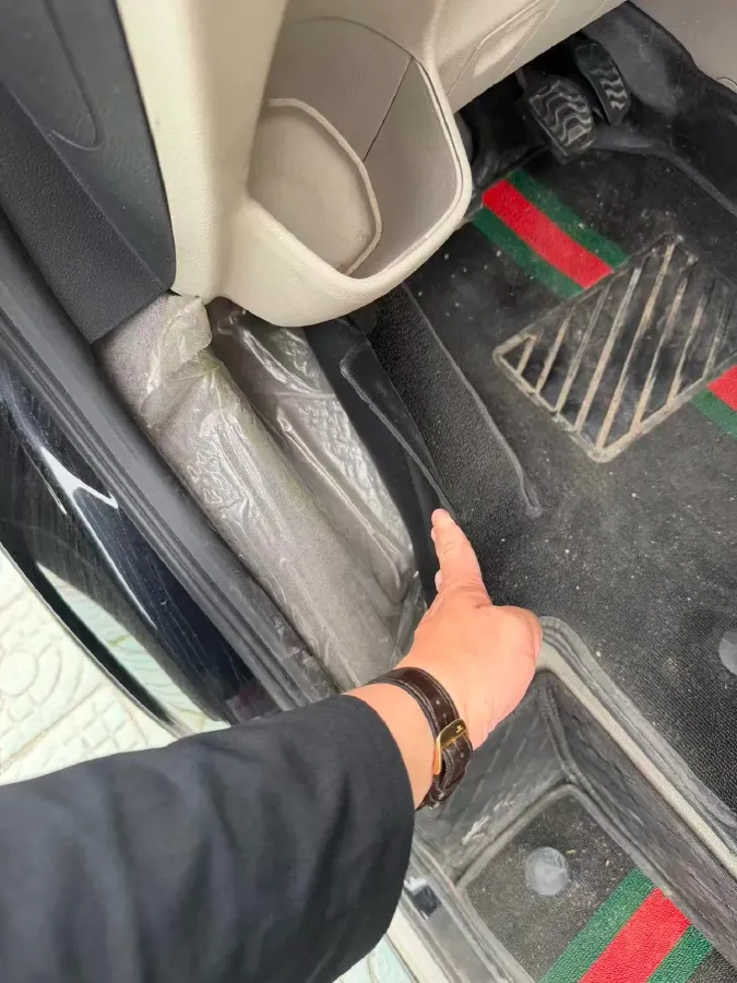 2016 Ford Tourneo 2.0T 203HP L4 5MT,autocango,china used car exporter,china ev exporter,chinese used car exporter,chinese used ev exporter