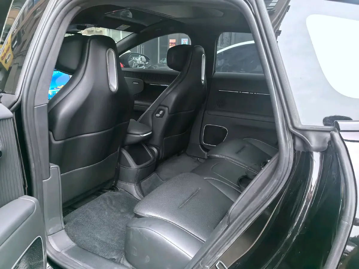 2025 Avatr 12 1.5T 156HP L4 REEV 39.05KWH,autocango,china used car exporter,china ev exporter,chinese used car exporter,chinese used ev exporter