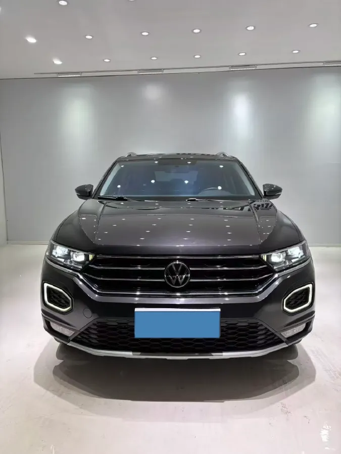2022 Volkswagen T-Roc 1.4T 150HP L4 7DCT,autocango,china used car exporter,china ev exporter,chinese used car exporter,chinese used ev exporter