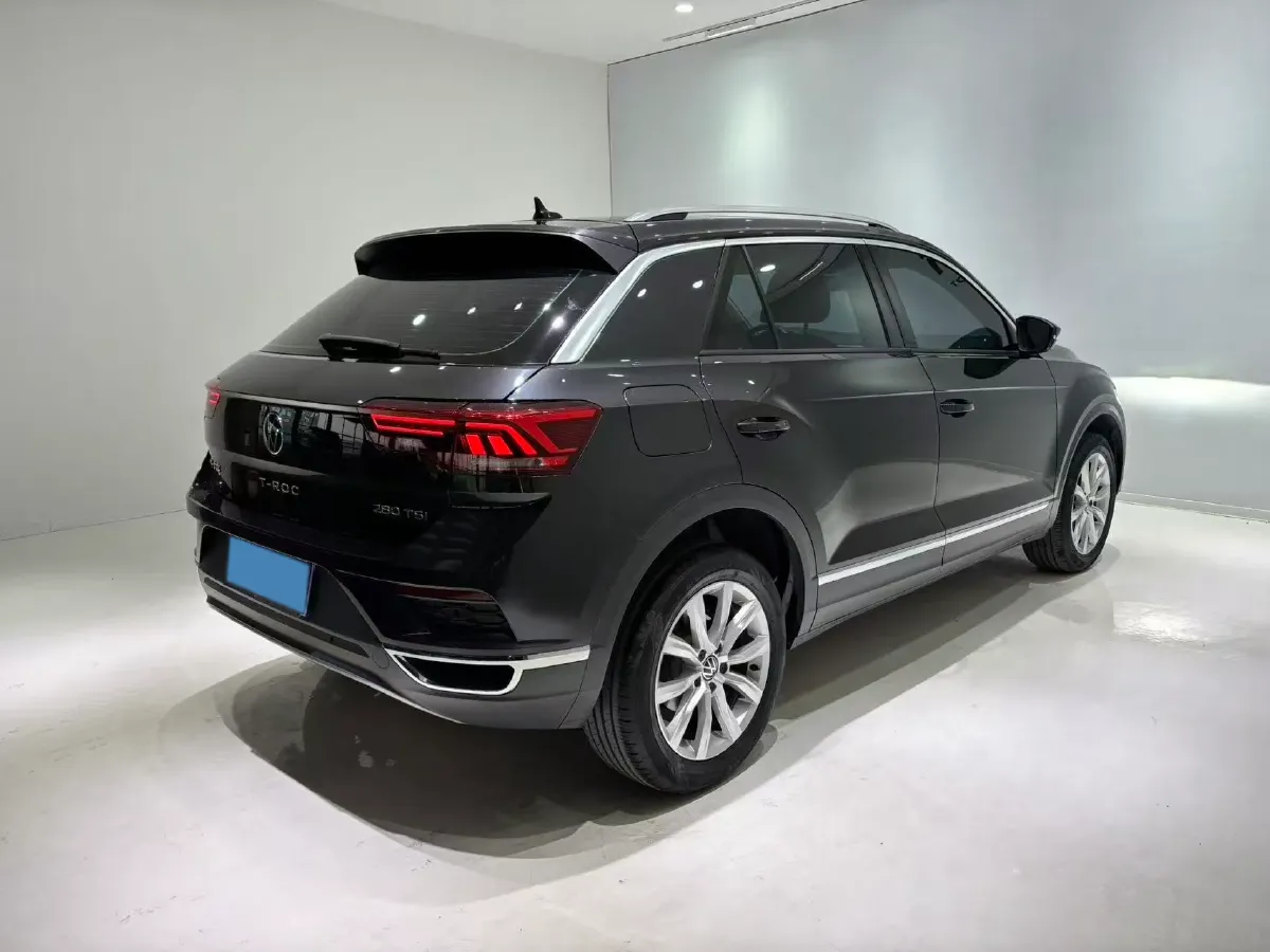 2022 Volkswagen T-Roc 1.4T 150HP L4 7DCT,autocango,china used car exporter,china ev exporter,chinese used car exporter,chinese used ev exporter