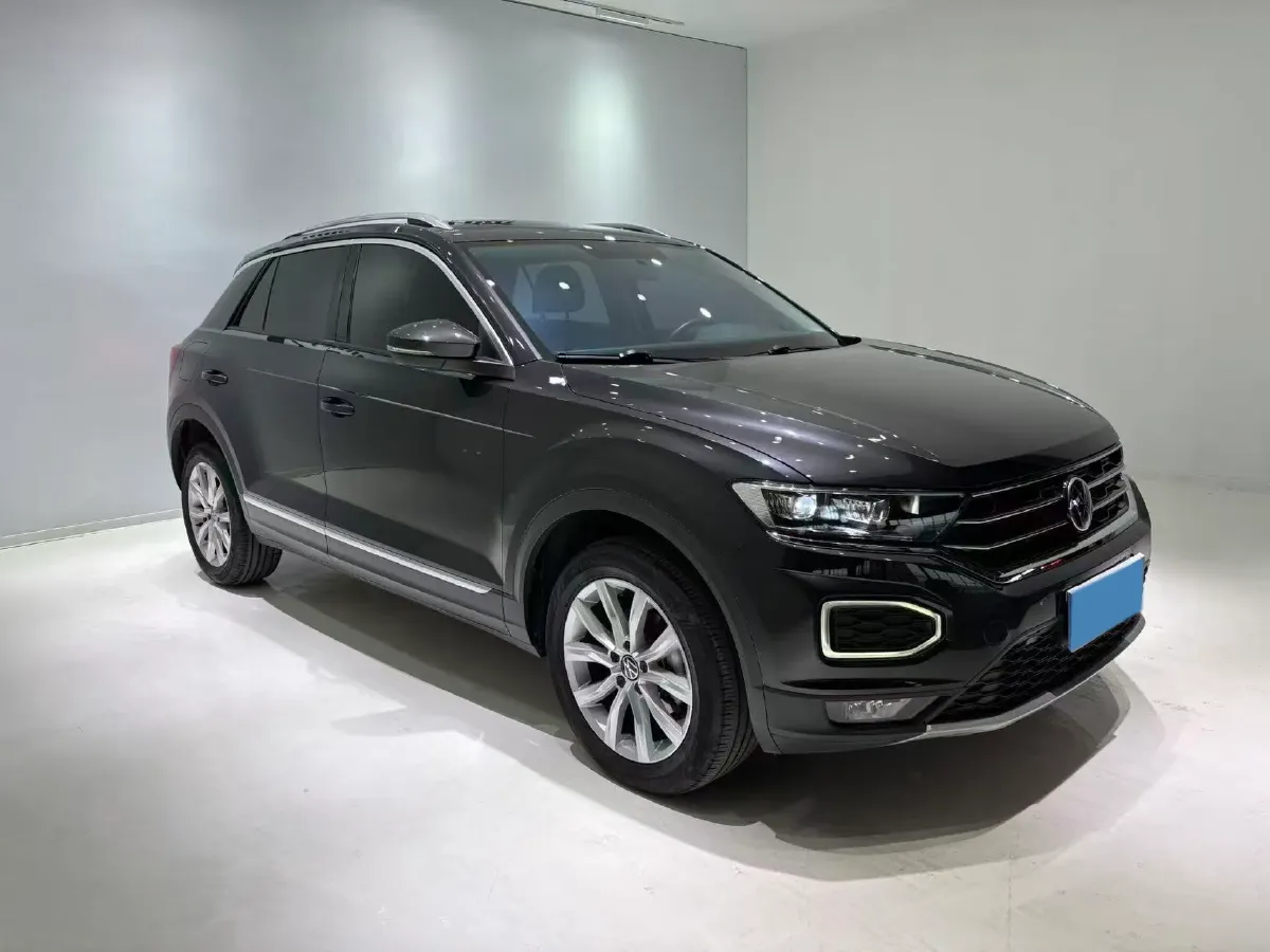 2022 Volkswagen T-Roc 1.4T 150HP L4 7DCT,autocango,china used car exporter,china ev exporter,chinese used car exporter,chinese used ev exporter