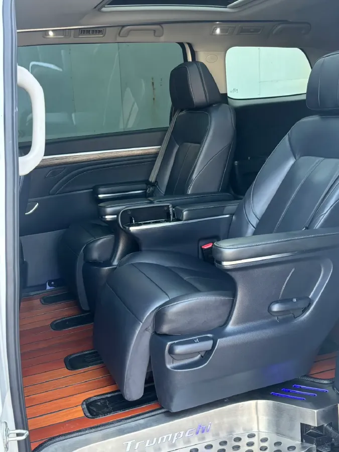 2023 GAC Trumpchi M8 2.0T 252HP L4 8AT,autocango,china used car exporter,china ev exporter,chinese used car exporter,chinese used ev exporter