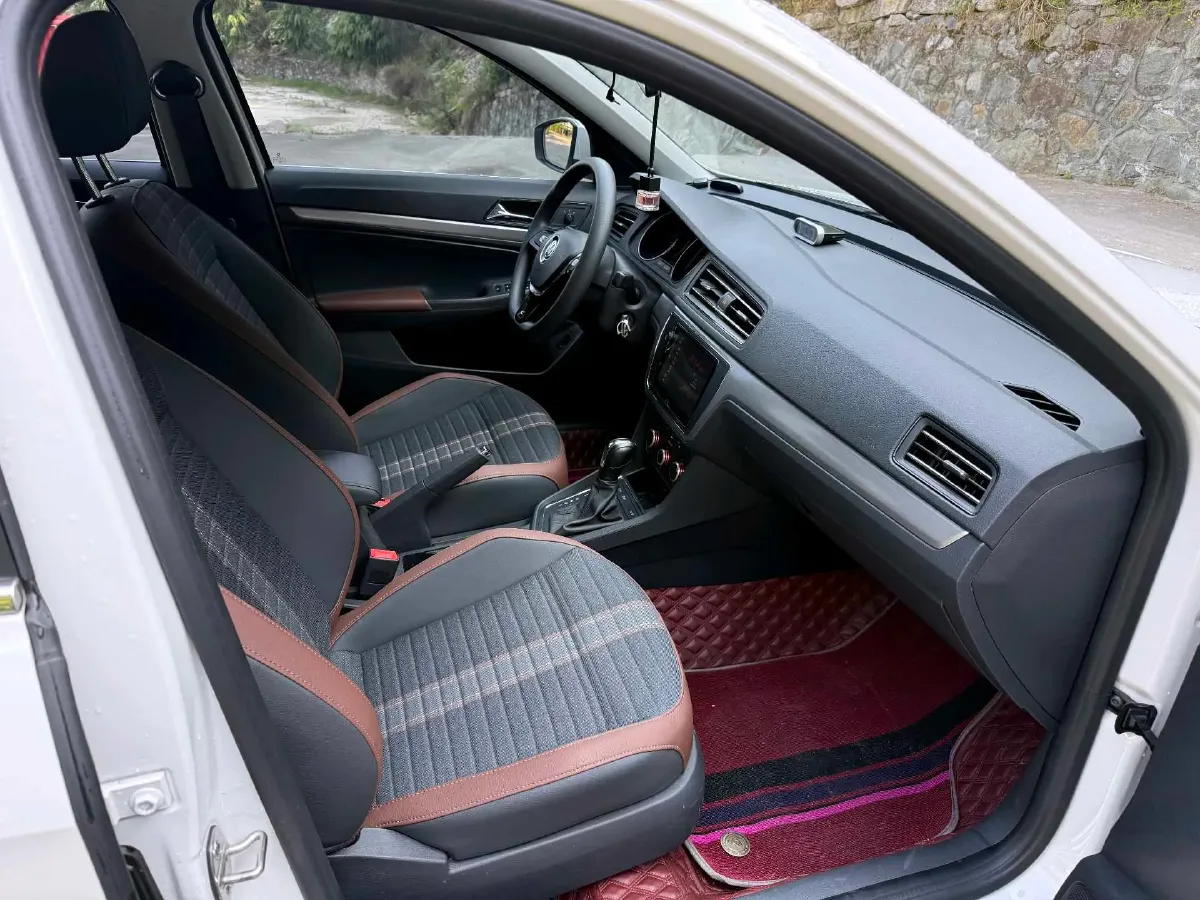 2019 Citroen C4L 1.2T 136HP L3 6AT,autocango,china used car exporter,china ev exporter,chinese used car exporter,chinese used ev exporter