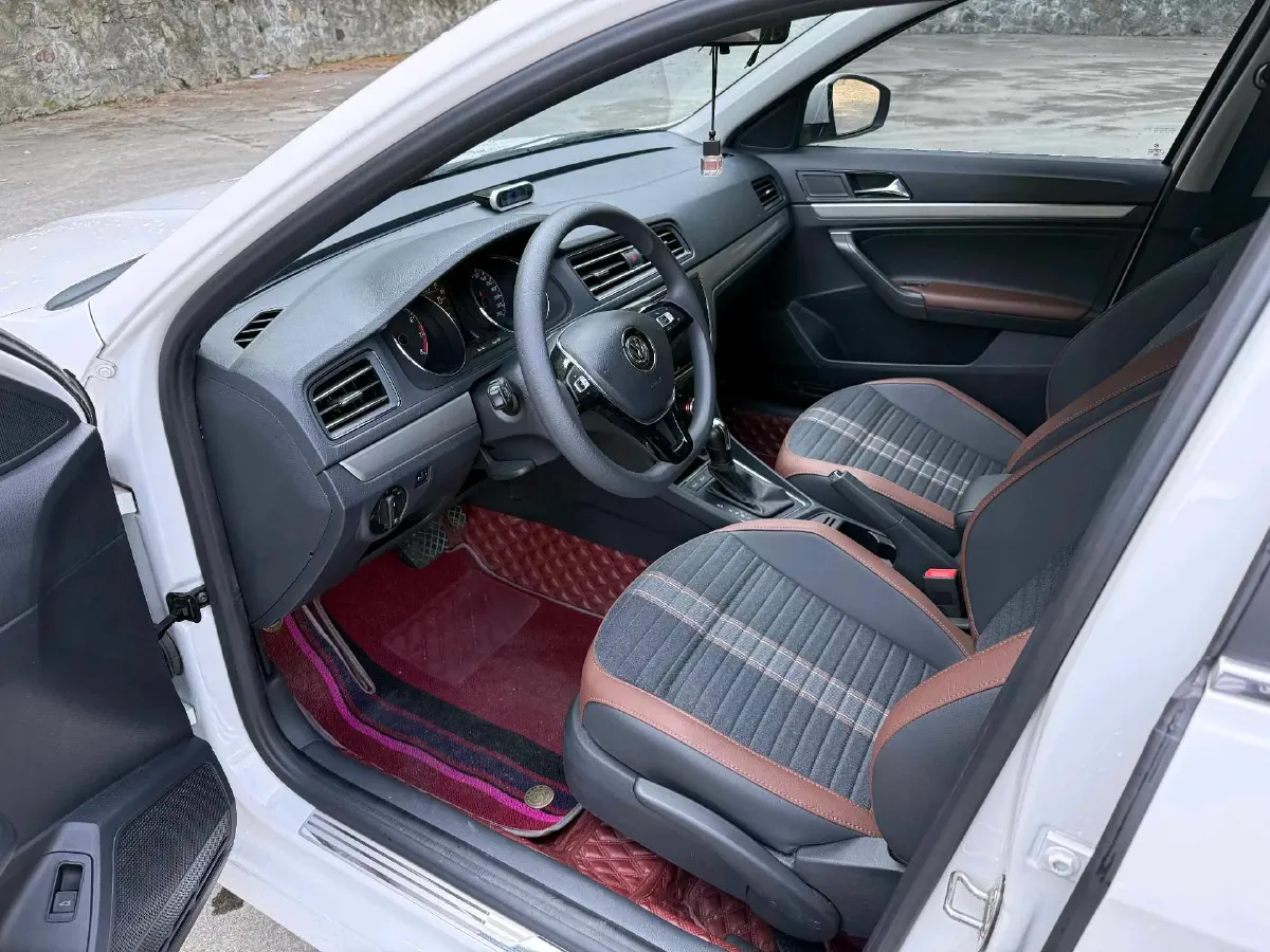 2019 Citroen C4L 1.2T 136HP L3 6AT,autocango,china used car exporter,china ev exporter,chinese used car exporter,chinese used ev exporter