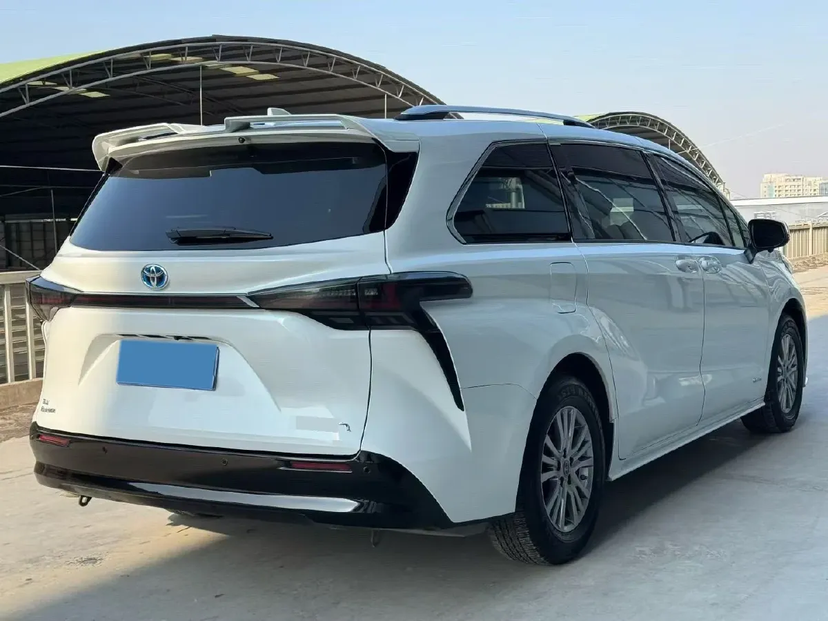 2021 Toyota Sienna 2.5L 192HP L4 E-CVT Hybrid,autocango,china used car exporter,china ev exporter,chinese used car exporter,chinese used ev exporter