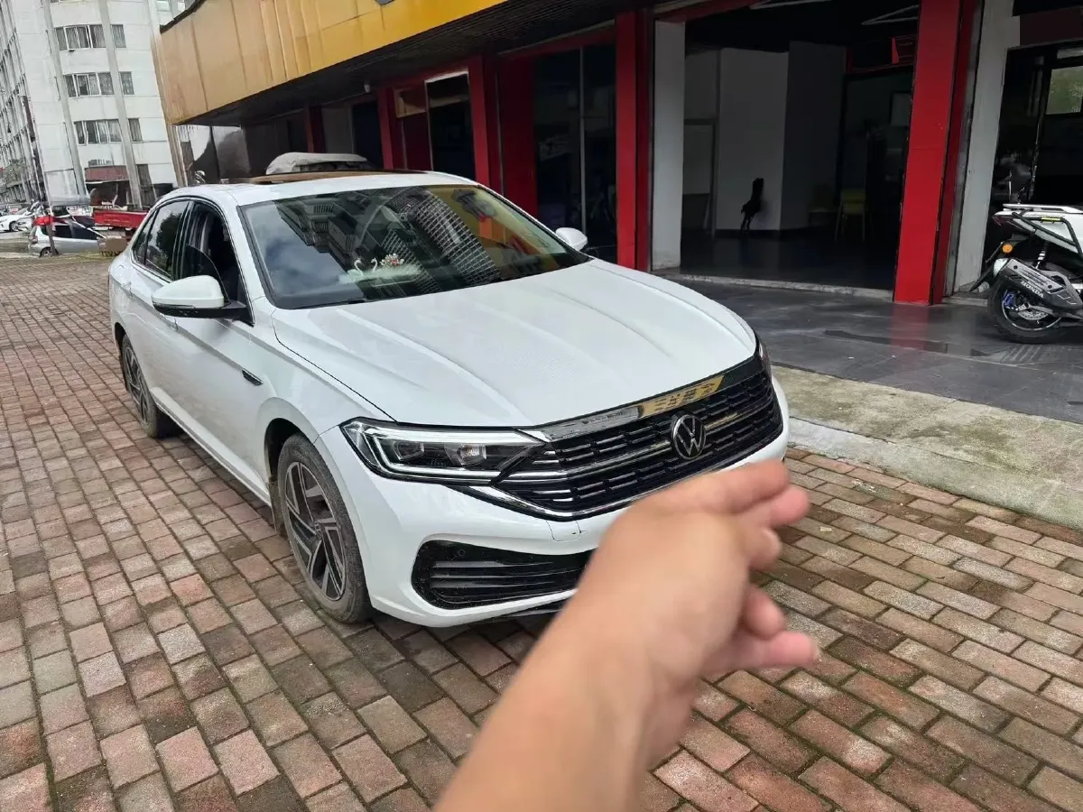 2023 Volkswagen Sagitar 1.5T 160HP L4 7DCT,autocango,china used car exporter,china ev exporter,chinese used car exporter,chinese used ev exporter