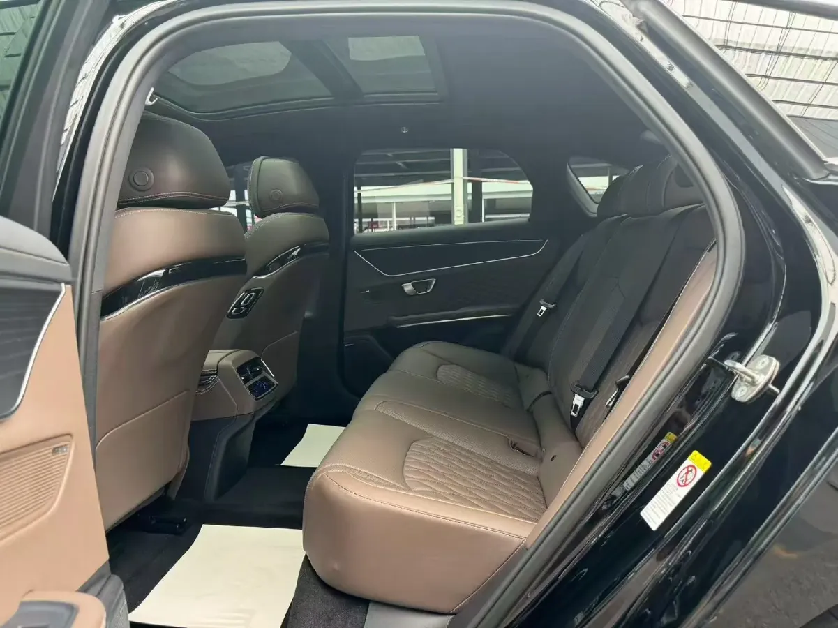 2022 Volkswagen Tiguan L 2.0T 186HP L4 7DCT,autocango,china used car exporter,china ev exporter,chinese used car exporter,chinese used ev exporter