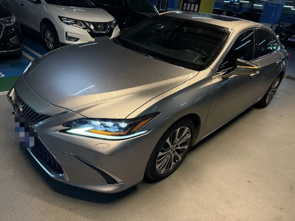 2018 Lexus ES 2.5L 178HP L4 E-CVT Hybrid,autocango,china used car exporter,china ev exporter,chinese used car exporter,chinese used ev exporter
