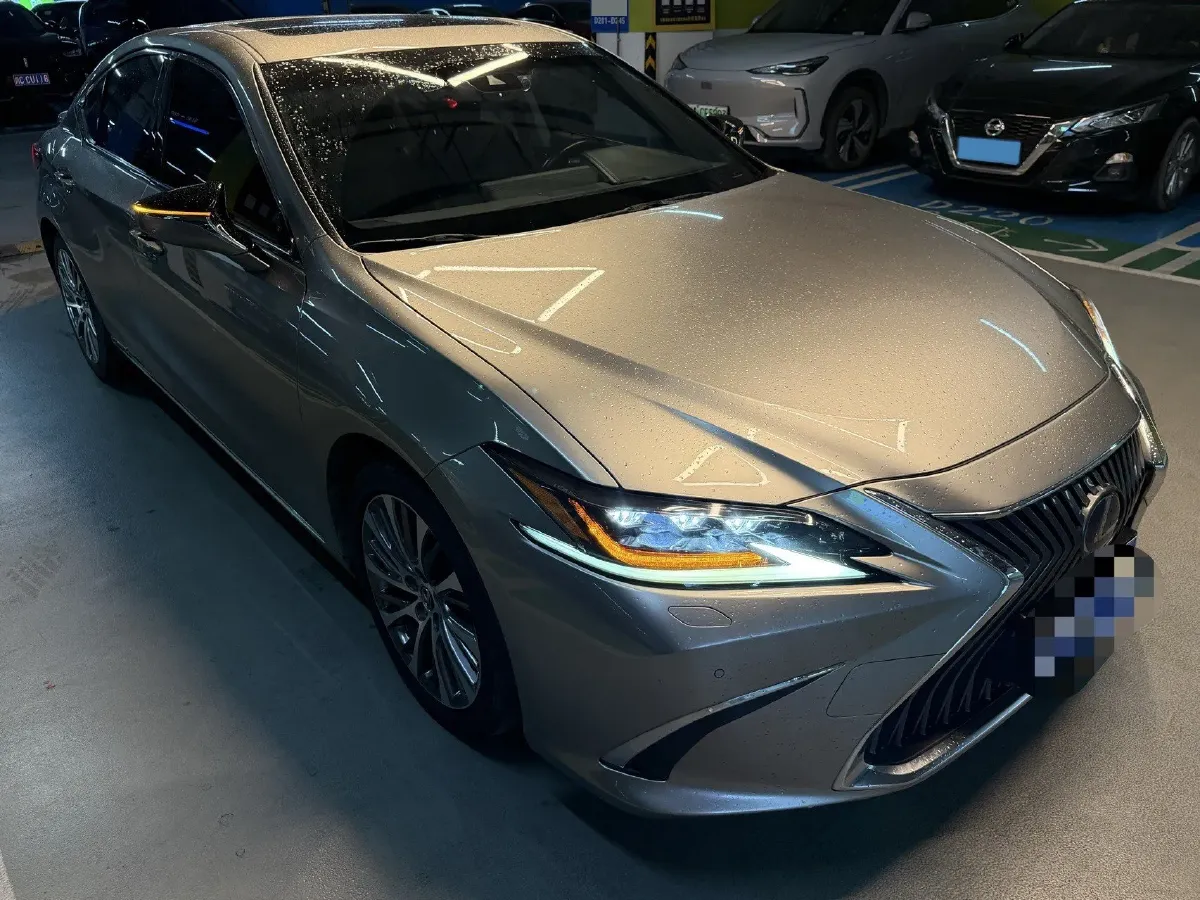 2018 Lexus ES 2.5L 178HP L4 E-CVT Hybrid,autocango,china used car exporter,china ev exporter,chinese used car exporter,chinese used ev exporter