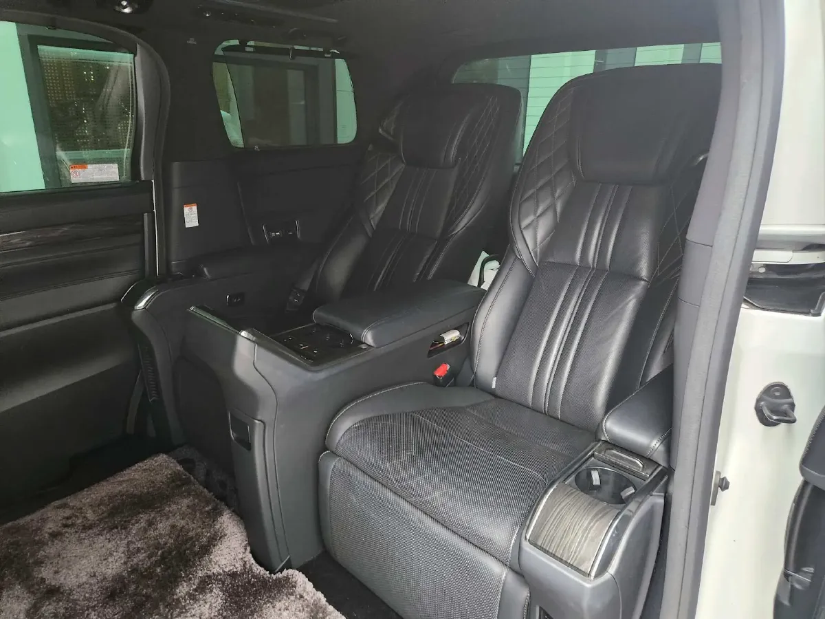 2020 Lexus LM 2.5L 117HP L4 E-CVT Hybrid,autocango,china used car exporter,china ev exporter,chinese used car exporter,chinese used ev exporter