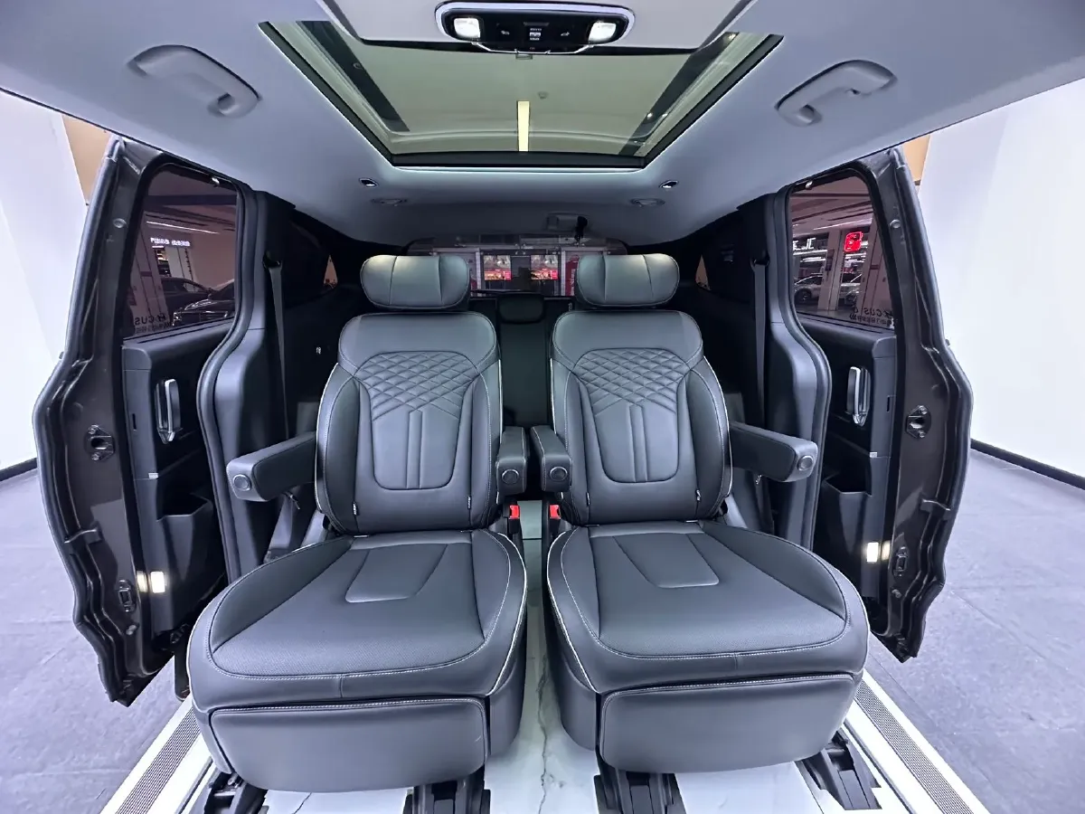 2022 Hyundai Custo 1.5T 170HP L4 8AT,autocango,china used car exporter,china ev exporter,chinese used car exporter,chinese used ev exporter