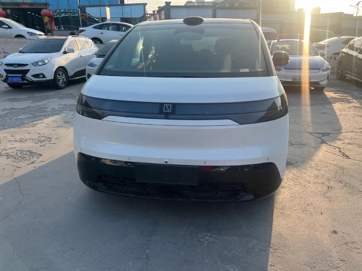2025 Zeekr MIX BEV 76KWH,autocango,china used car exporter,china ev exporter,chinese used car exporter,chinese used ev exporter