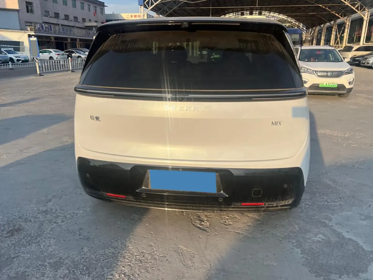 2025 Zeekr MIX BEV 76KWH,autocango,china used car exporter,china ev exporter,chinese used car exporter,chinese used ev exporter