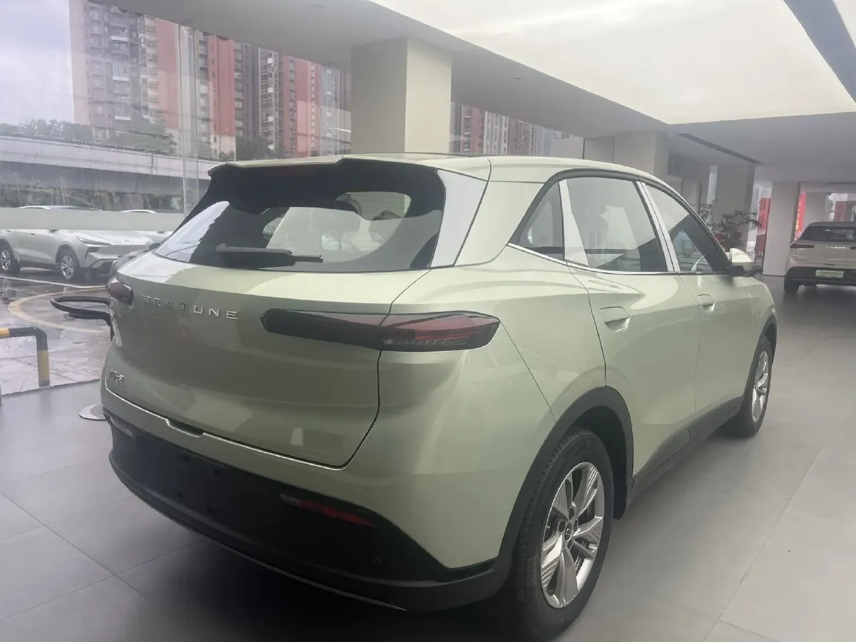 2025 Bestune YueYi 03 BEV 61.47KWH,autocango,china used car exporter,china ev exporter,chinese used car exporter,chinese used ev exporter