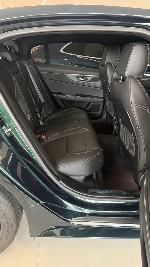 2023 Jaguar XEL 2.0T 200HP L4 8AT,autocango,china used car exporter,china ev exporter,chinese used car exporter,chinese used ev exporter