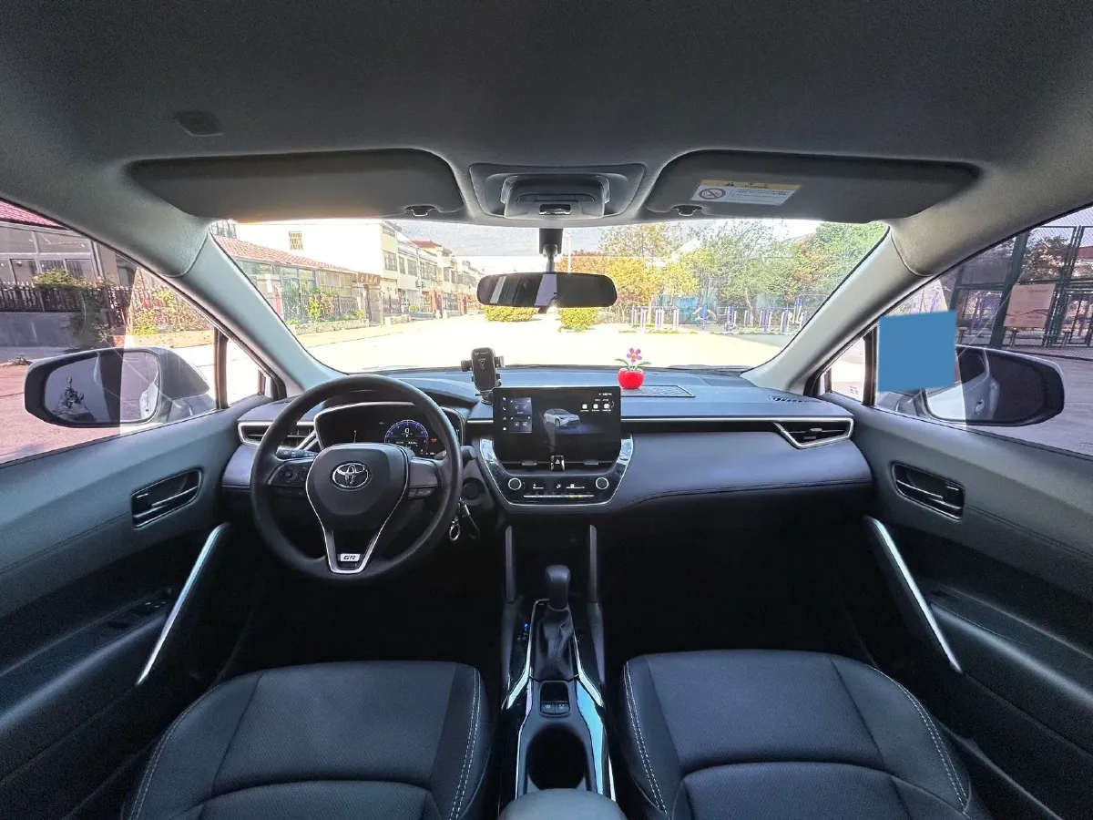 2025 Toyota Corolla 1.2T 116HP L4 CVT,autocango,china used car exporter,china ev exporter,chinese used car exporter,chinese used ev exporter