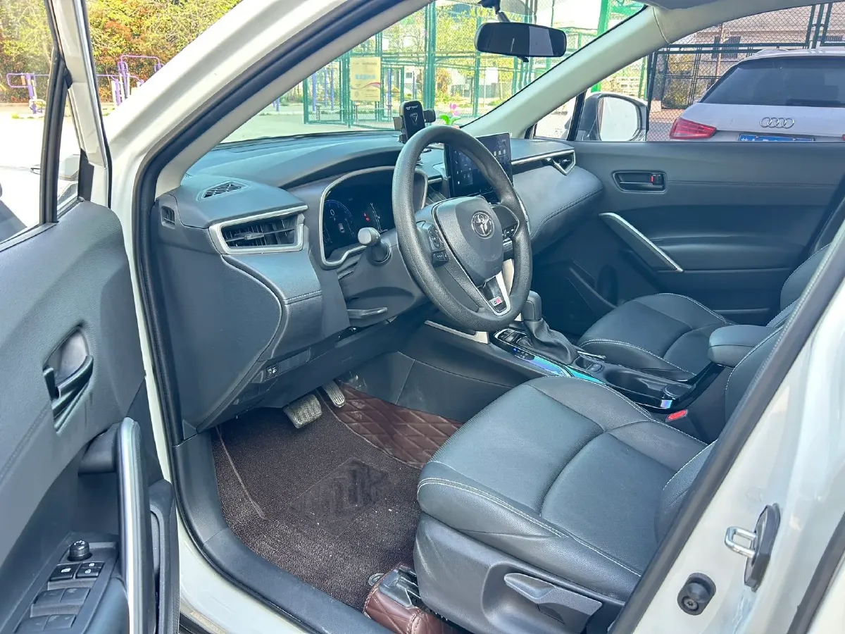 2025 Toyota Corolla 1.2T 116HP L4 CVT,autocango,china used car exporter,china ev exporter,chinese used car exporter,chinese used ev exporter