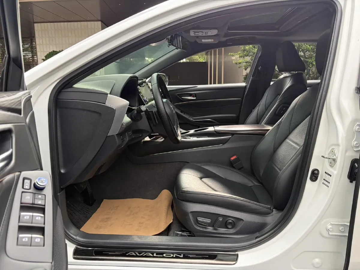 2021 Toyota Avalon 2.5L 209HP L4 8AT,autocango,china used car exporter,china ev exporter,chinese used car exporter,chinese used ev exporter