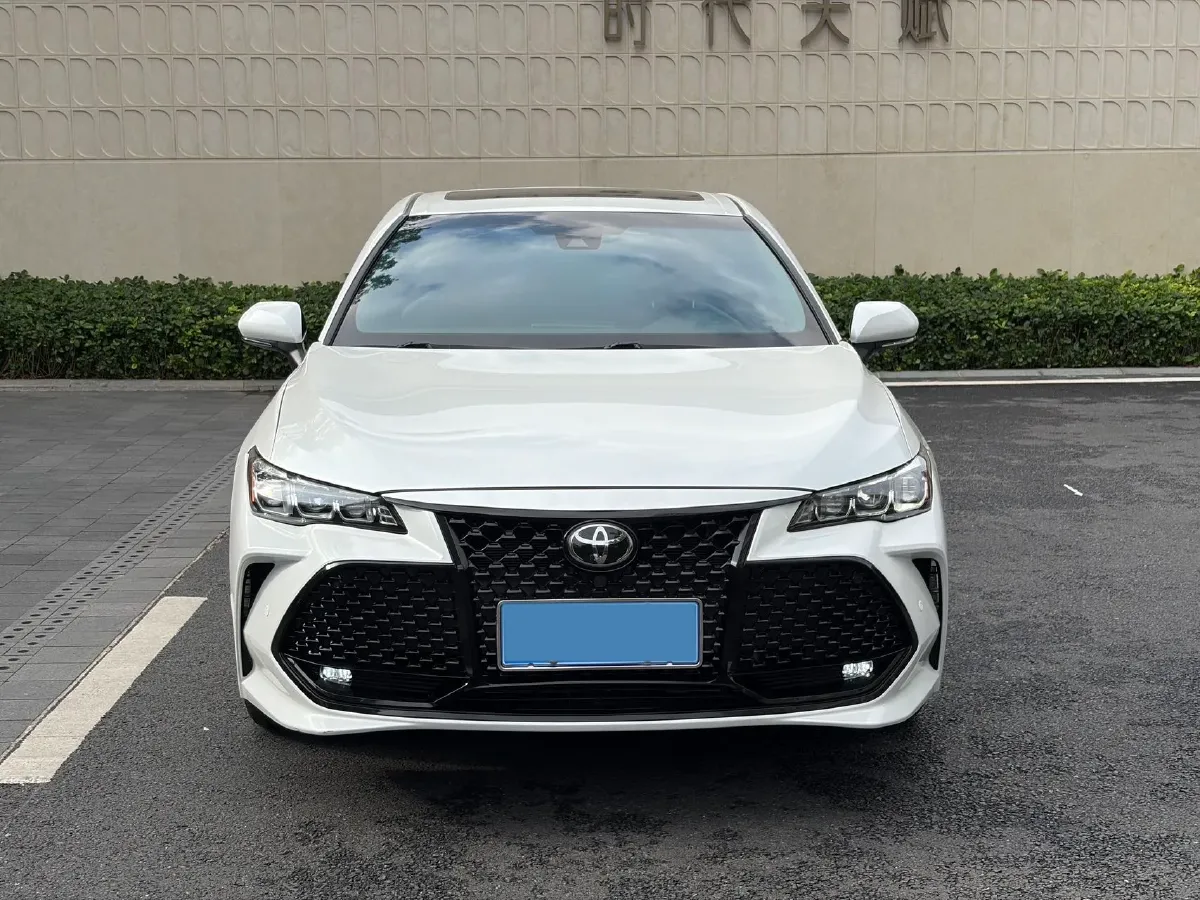 2021 Toyota Avalon 2.5L 209HP L4 8AT,autocango,china used car exporter,china ev exporter,chinese used car exporter,chinese used ev exporter