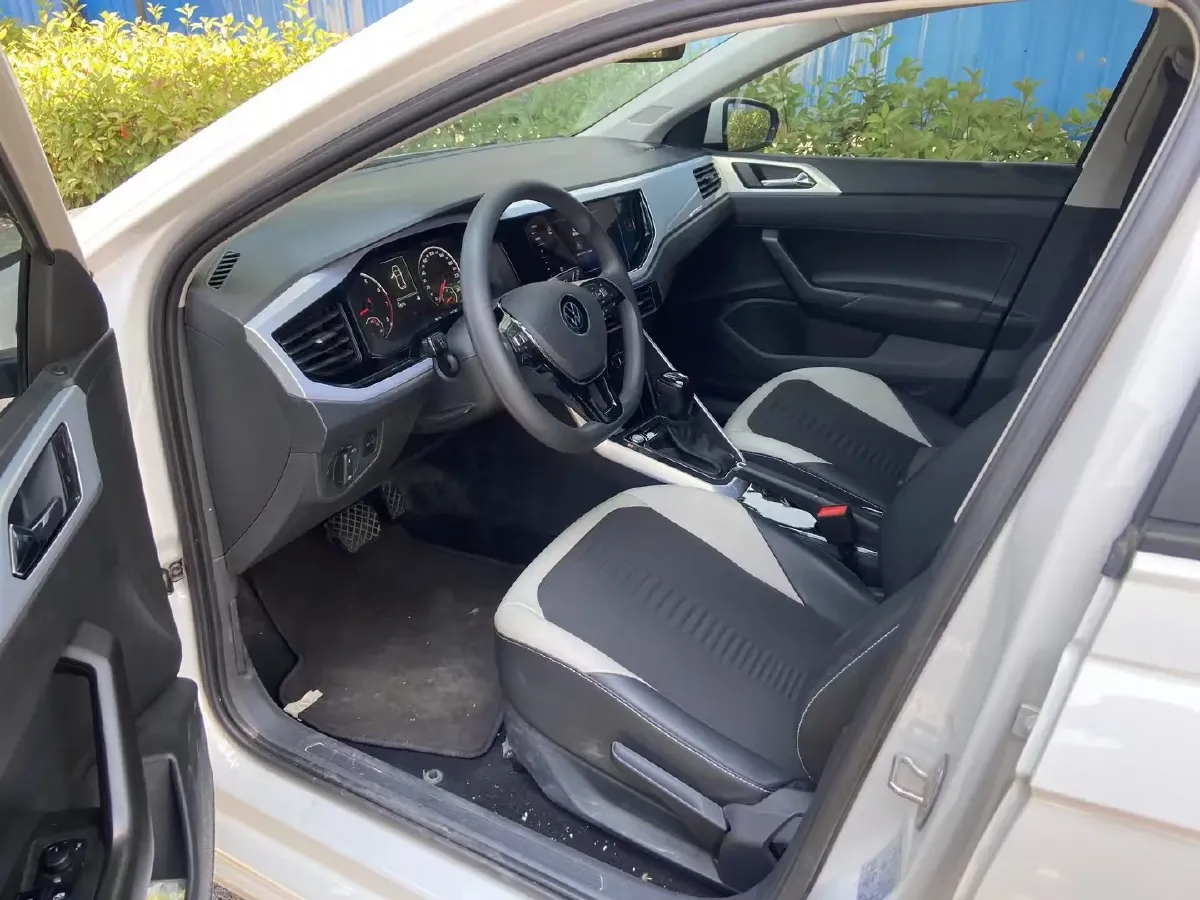 2023 Volkswagen Polo 1.5L 113HP L4 6AT,autocango,china used car exporter,china ev exporter,chinese used car exporter,chinese used ev exporter