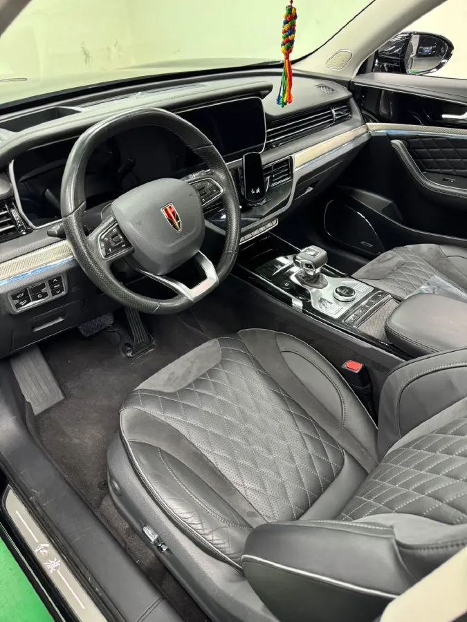 2019 HongQi HS5 2.0T 224HP L4 6AT,autocango,china used car exporter,china ev exporter,chinese used car exporter,chinese used ev exporter