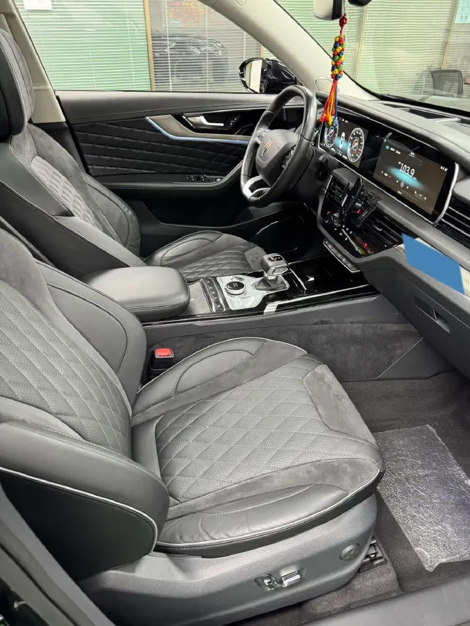 2019 HongQi HS5 2.0T 224HP L4 6AT,autocango,china used car exporter,china ev exporter,chinese used car exporter,chinese used ev exporter