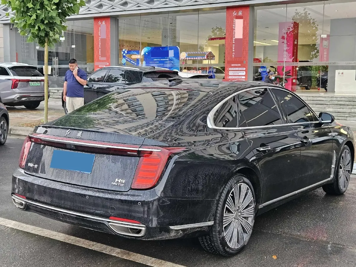 2025 HongQi H9 2.0T 252HP L4 8AT,autocango,china used car exporter,china ev exporter,chinese used car exporter,chinese used ev exporter