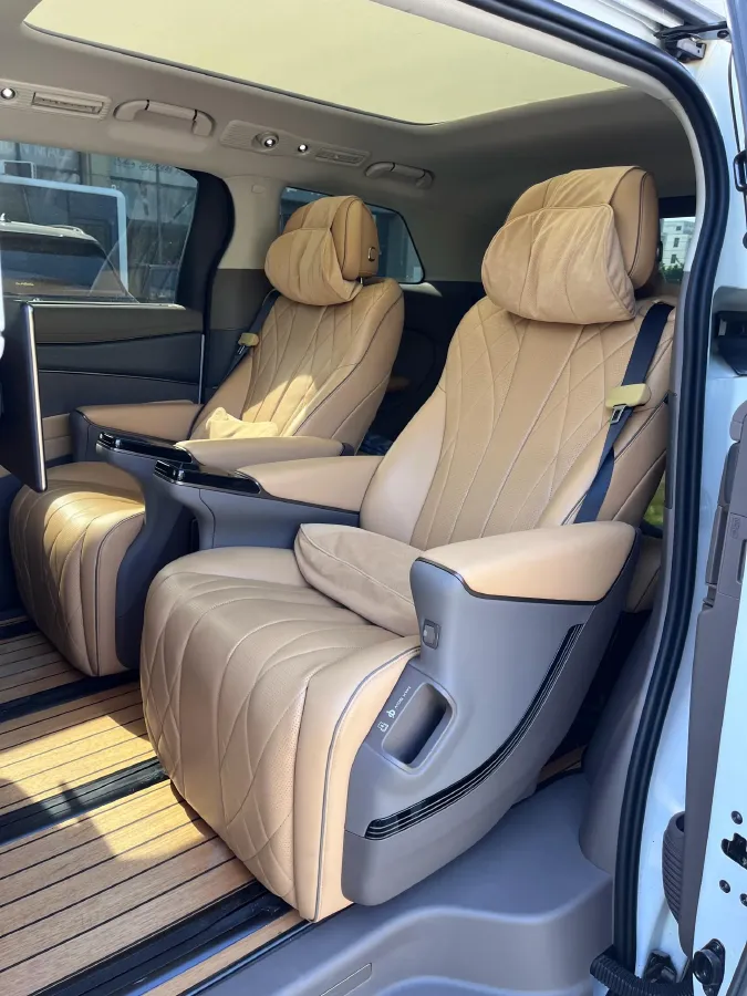 2022 Mercedes-Benz GLC Class 2.0T 197HP L4 9AT,autocango,china used car exporter,china ev exporter,chinese used car exporter,chinese used ev exporter