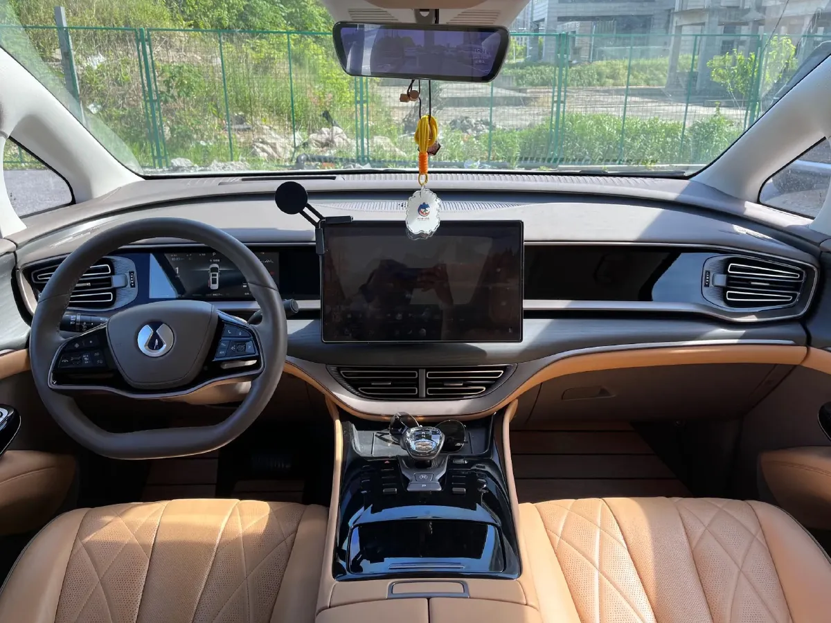 2022 Mercedes-Benz GLC Class 2.0T 197HP L4 9AT,autocango,china used car exporter,china ev exporter,chinese used car exporter,chinese used ev exporter